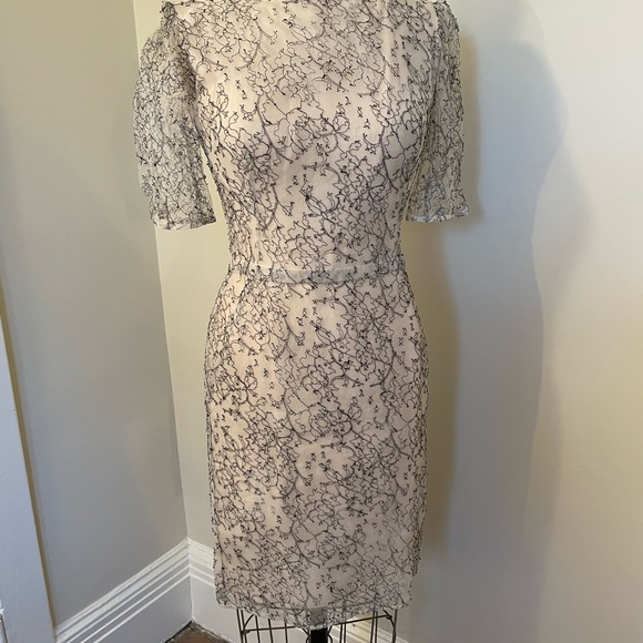 ERDEM NWOT LAST CALL -couture crm & blk  French lace cocktail dress sz US 4 - Picture 2 of 11